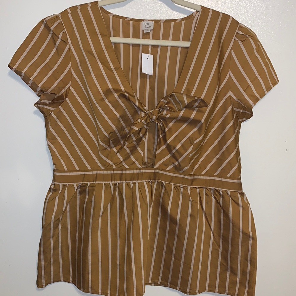 NWT LOFT bow tie front top